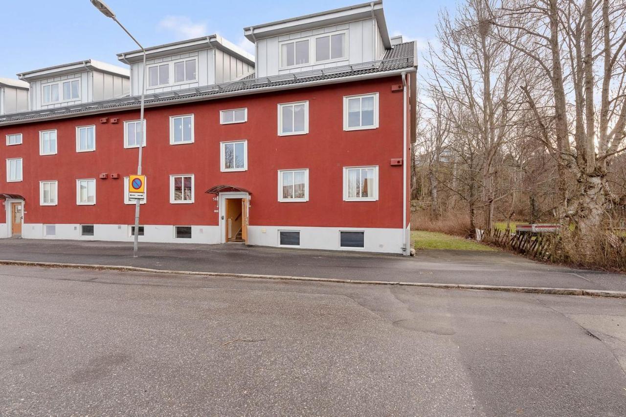 1 Rums-Laegenheter, Gangavstand Till Stroemstads Centrum Kültér fotó