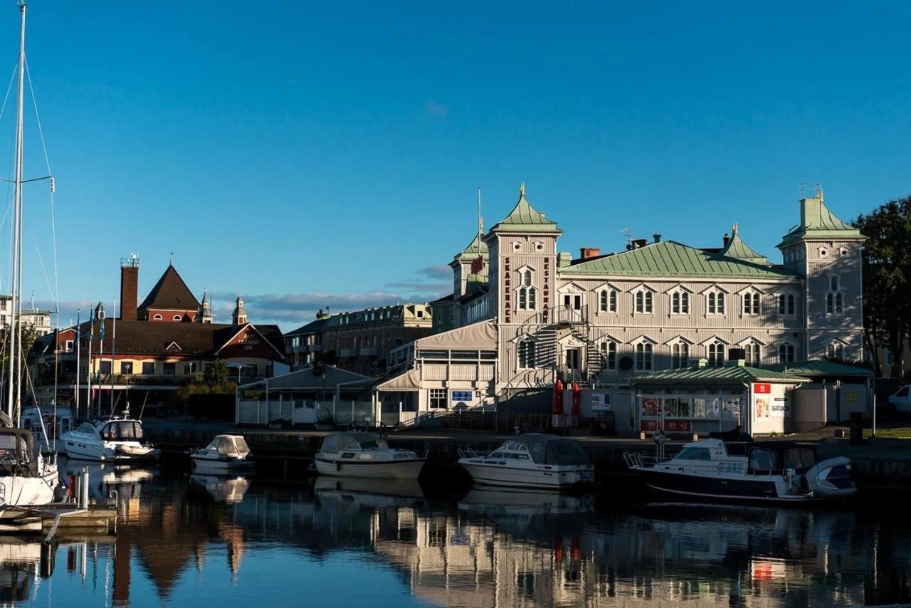 1 Rums-Laegenheter, Gangavstand Till Stroemstads Centrum Kültér fotó